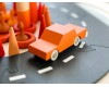 Žaislinis medinis automobilis oranžinis