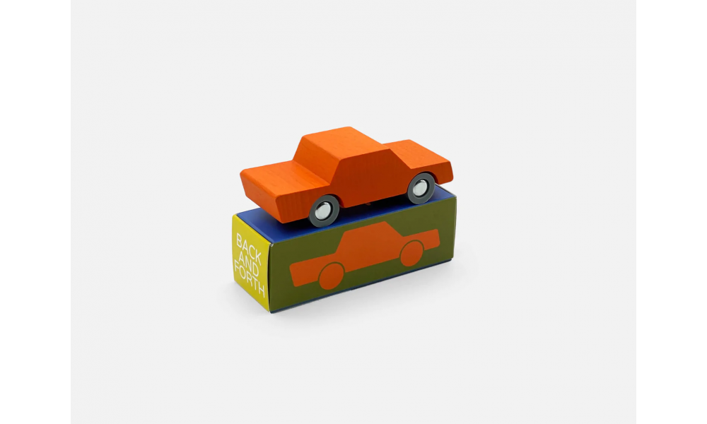 Žaislinis medinis automobilis oranžinis